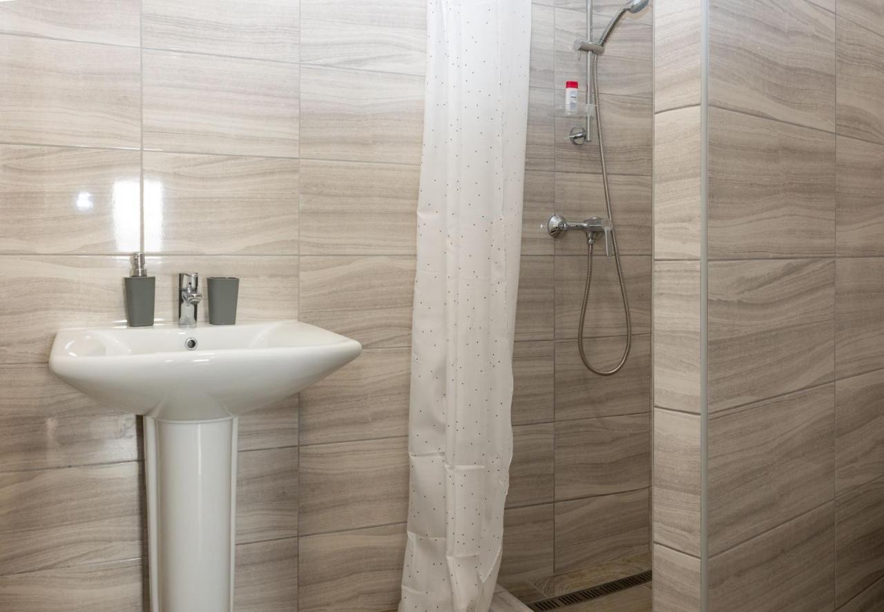 Takacs Pince Apartman Hajos Ngoại thất bức ảnh